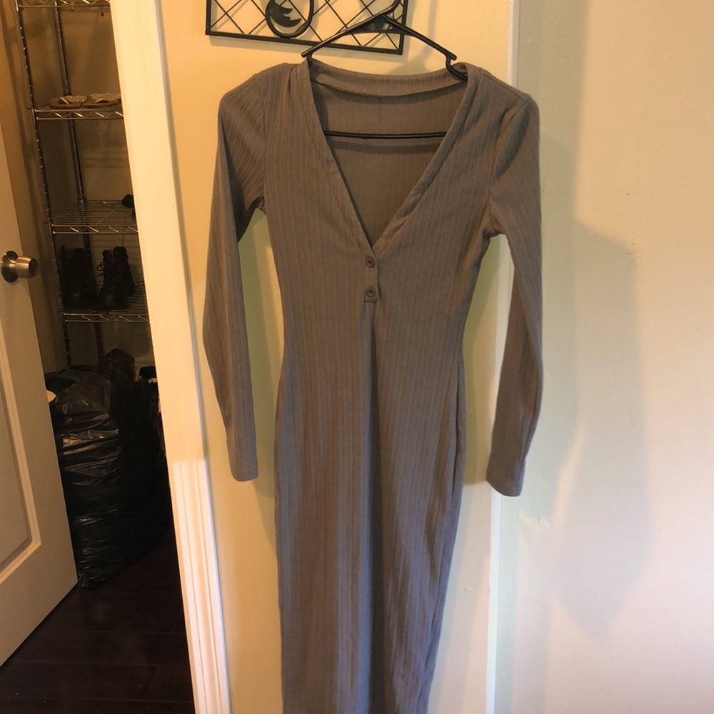 This is a gown for sleepwear and it’s cozy and snug